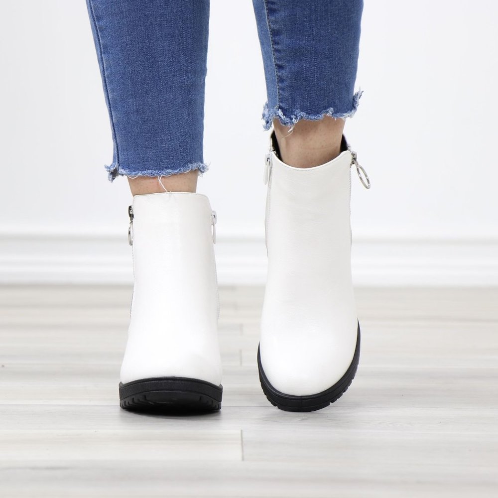 White Synthetic Leather Chunky Lug Block Heel Round Toe Ankle Boots - Picture 9 of 12